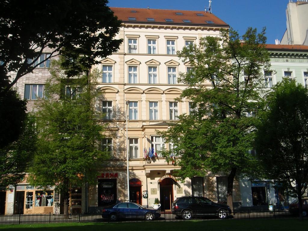 Hotel Tyl Praga Exterior foto